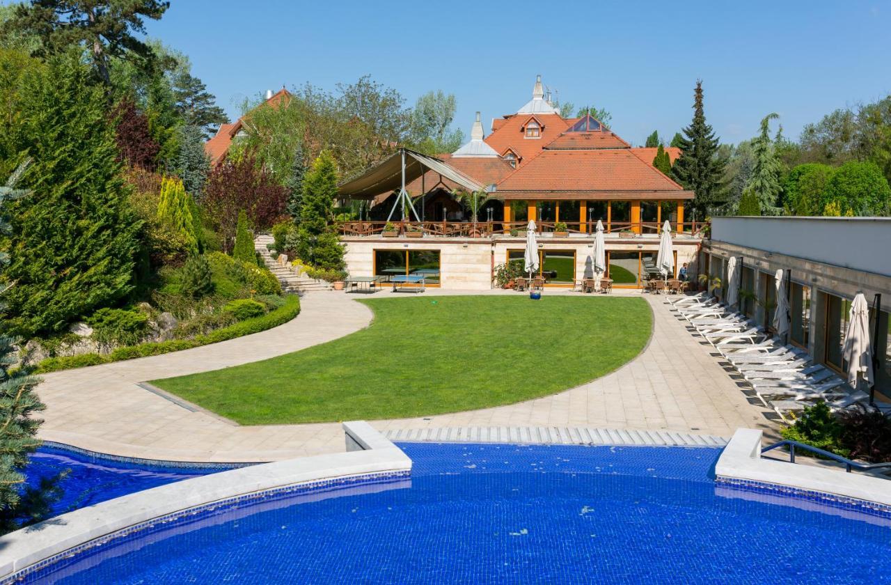Hotel Gottwald Тата Экстерьер фото