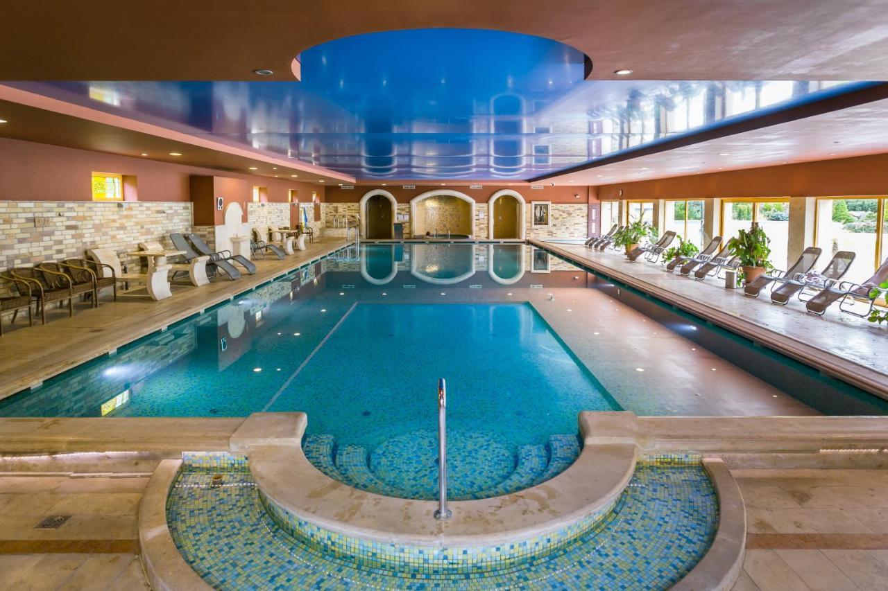 Hotel Gottwald Тата Экстерьер фото
